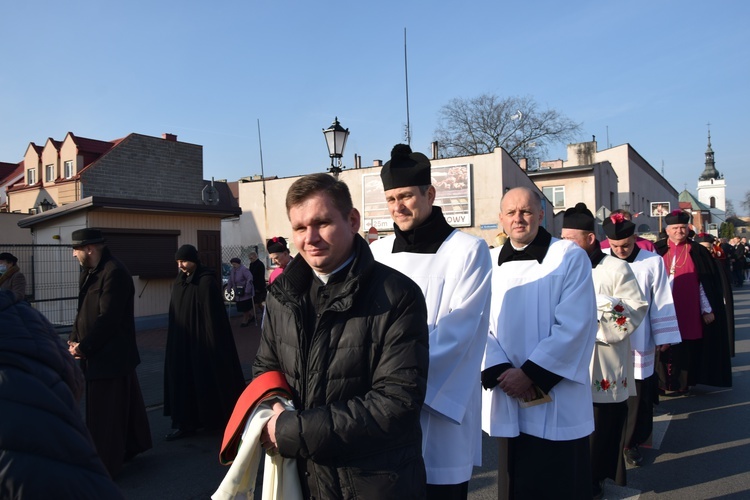 Łowicka proceja z relikwiami św. Wiktorii