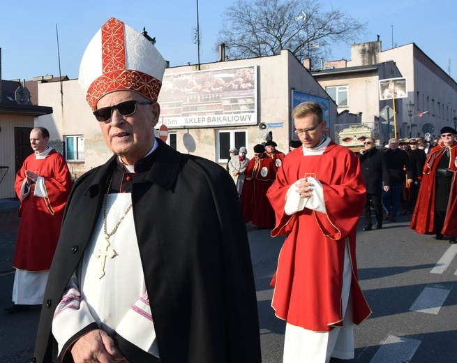 Łowicka proceja z relikwiami św. Wiktorii