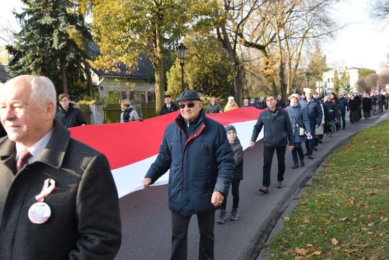 Łowicka proceja z relikwiami św. Wiktorii