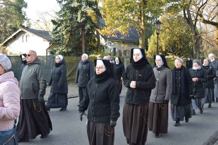 Łowicka proceja z relikwiami św. Wiktorii