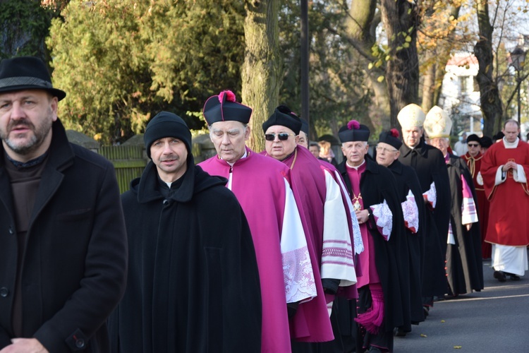 Łowicka proceja z relikwiami św. Wiktorii