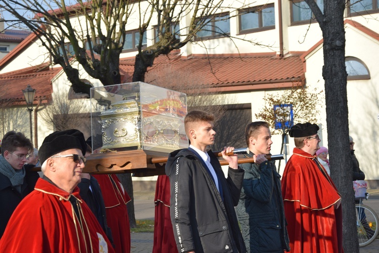 Łowicka proceja z relikwiami św. Wiktorii