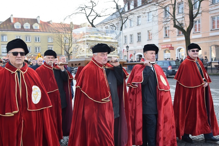 Łowicka proceja z relikwiami św. Wiktorii