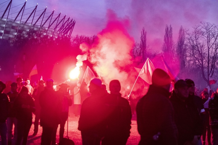 Marsz Niepodległości zakończył się na błoniach Stadionu Narodowego