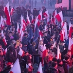 Marsz Niepodległości zakończył się na błoniach Stadionu Narodowego