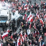 Marsz Niepodległości zakończył się na błoniach Stadionu Narodowego