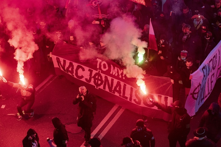 Marsz Niepodległości zakończył się na błoniach Stadionu Narodowego