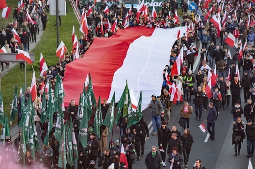 Marsz Niepodległości zakończył się na błoniach Stadionu Narodowego