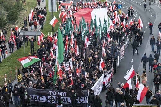 Marsz Niepodległości zakończył się na błoniach Stadionu Narodowego