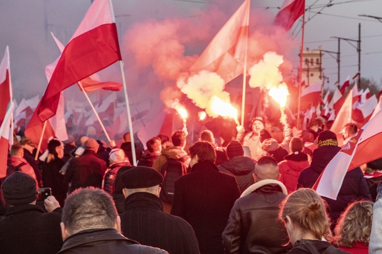 Marsz Niepodległości zakończył się na błoniach Stadionu Narodowego