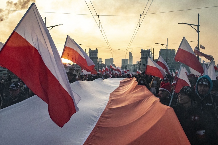 Marsz Niepodległości zakończył się na błoniach Stadionu Narodowego
