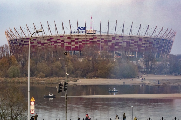 Marsz Niepodległości zakończył się na błoniach Stadionu Narodowego