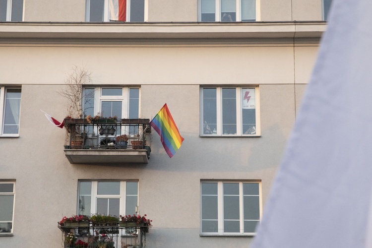 Marsz Niepodległości zakończył się na błoniach Stadionu Narodowego