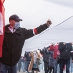 Marsz Niepodległości zakończył się na błoniach Stadionu Narodowego