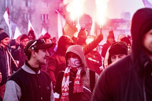 Marsz Niepodległości zakończył się na błoniach Stadionu Narodowego