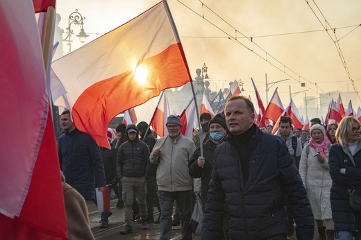 Marsz Niepodległości zakończył się na błoniach Stadionu Narodowego