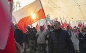 Marsz Niepodległości zakończył się na błoniach Stadionu Narodowego