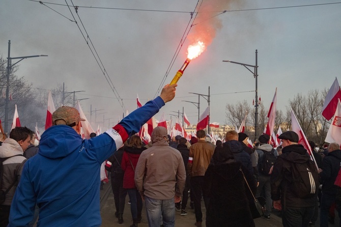 Marsz Niepodległości zakończył się na błoniach Stadionu Narodowego