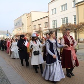 Ciechanów. Razem w rytm poloneza