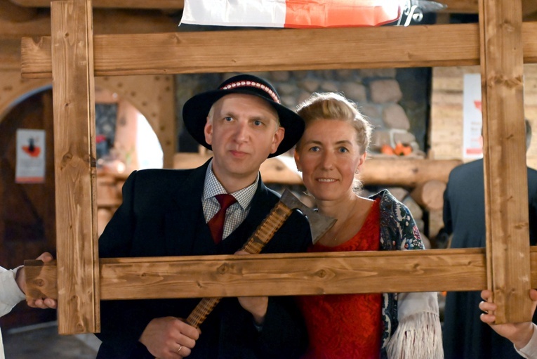 Bal Niepodległości w Dziećmorowicach