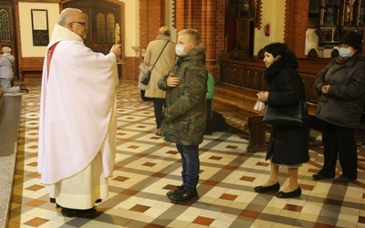 120. rocznica poświęcenia kościoła na Karłowicach i wprowadzenie relikwii bł kard. Wyszyńskiego