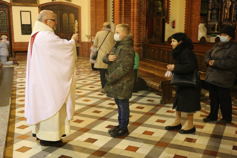 120. rocznica poświęcenia kościoła na Karłowicach i wprowadzenie relikwii bł kard. Wyszyńskiego