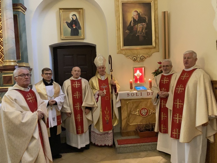 Przekazanie relikwii bł. kard. Stefana Wyszyńskiego w Boguszowie-Gorcach