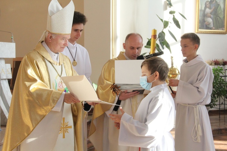 Tarnów. Błogosławieństwo nowych lektorów dekanatu Tarnów-Południe