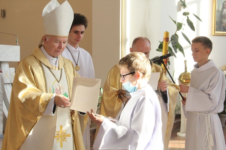 Tarnów. Błogosławieństwo nowych lektorów dekanatu Tarnów-Południe