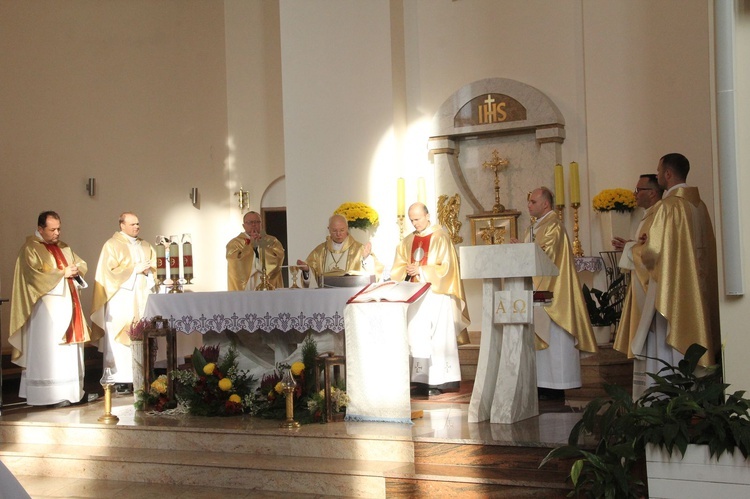 Tarnów. Błogosławieństwo nowych lektorów dekanatu Tarnów-Południe