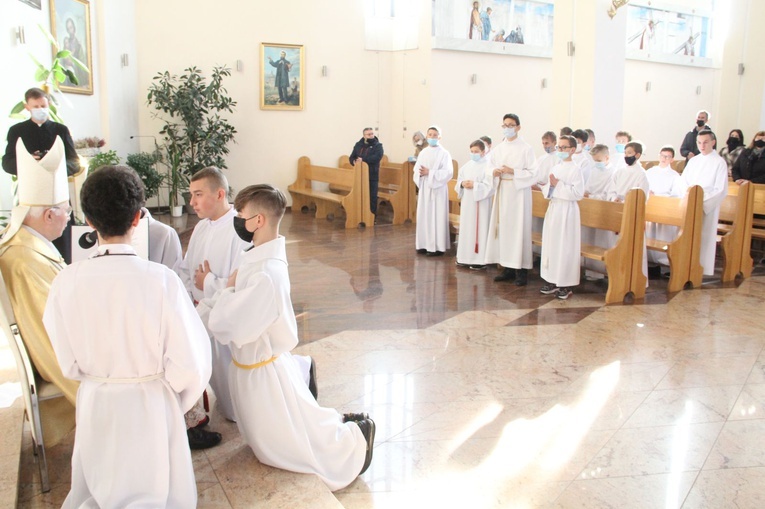 Tarnów. Błogosławieństwo nowych lektorów dekanatu Tarnów-Południe
