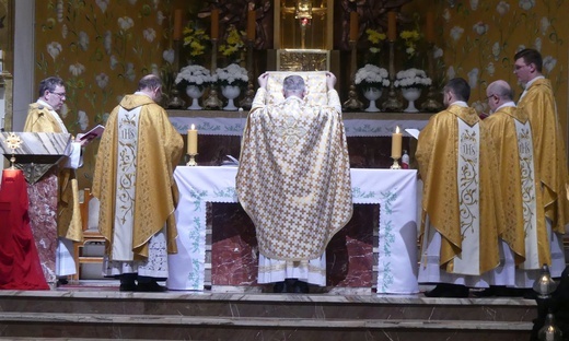 Boska Liturgia przy relikwiach św. Jozafata na Złotych Łanach - 2021