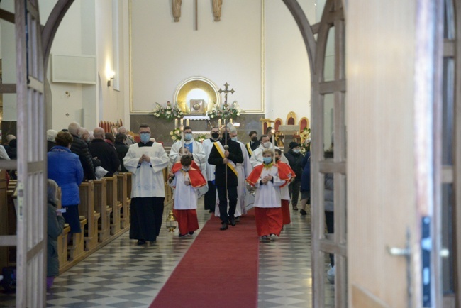 Krzyż karawaka w skarżyskiej Ostrej Bramie