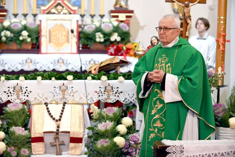 Radosne jubileusze proboszcza z Jaźwiny