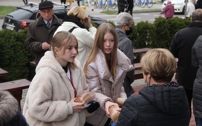 Chleb nas łączy, uświęca, a ten też inaczej smakuje