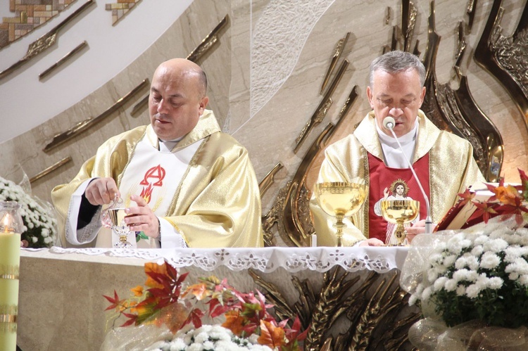 Tarnów. Światowy Dzień Ubogich w parafii Miłosierdzia Bożego