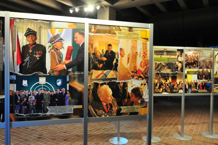Wystawa o gen. Tadeuszu Bieńkowiczu "Rączym" (1923-2019)