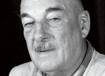 	J. Sienkiewicz (1932−2021).