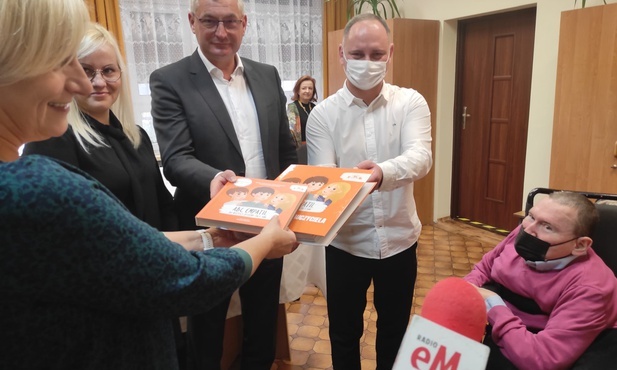 Śląskie. Książka ABC empatii trafi do podstawówek w regionie