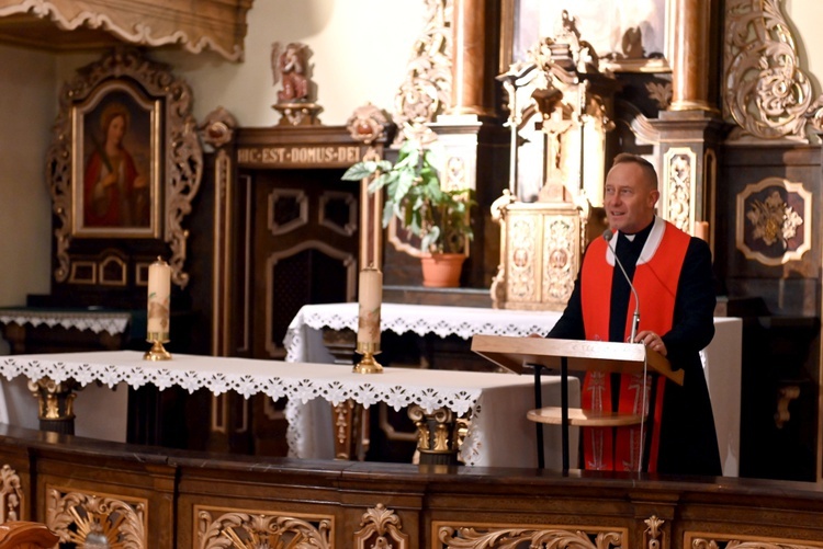 Diecezjalne rekolekcje zaczęły się od księży