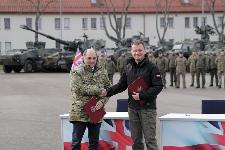 Minister obrony Wielkiej Brytanii: Jesteśmy tu, by okazać solidarność z Polską