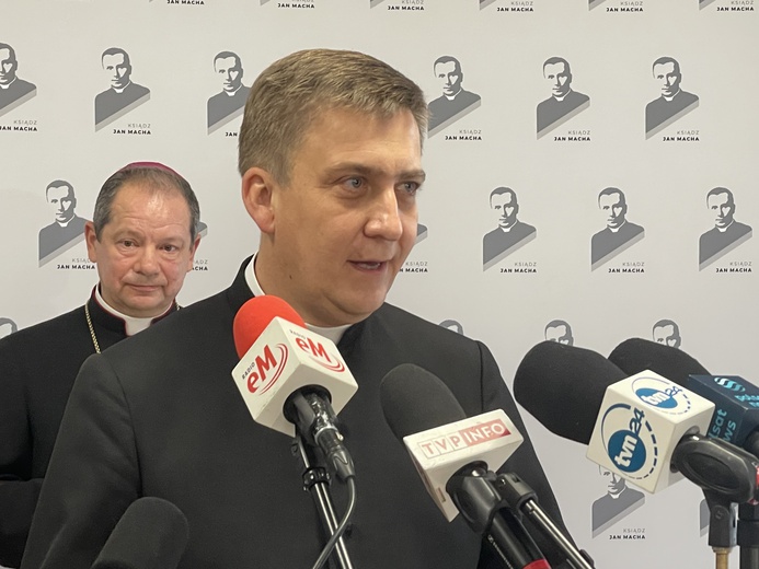 A. Grajewski: Dziś Hanik działałby w Namiotach Nadziei Caritas białostockiej