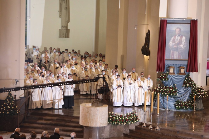 Beatyfikacja sługi Bożego Jana Franciszka Machy w katowickiej katedrze cz.1