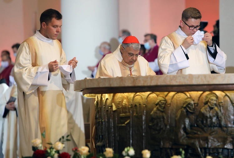 Beatyfikacja sługi Bożego Jana Franciszka Machy w katowickiej katedrze cz.1