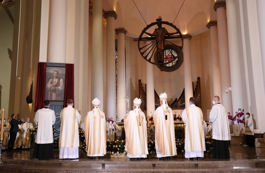 Beatyfikacja sługi Bożego Jana Franciszka Machy w katowickiej katedrze cz.1