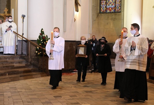 Beatyfikacja sługi Bożego Jana Franciszka Machy w katowickiej katedrze cz.1