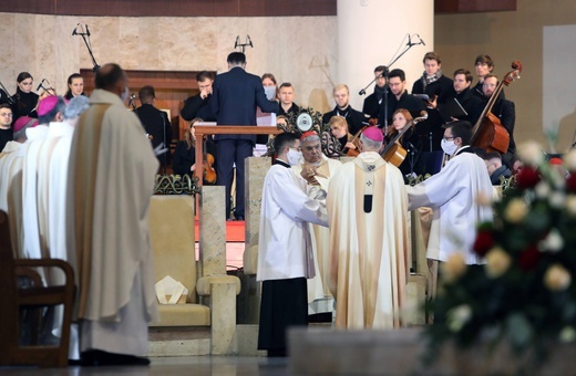 Beatyfikacja sługi Bożego Jana Franciszka Machy w katowickiej katedrze cz.1