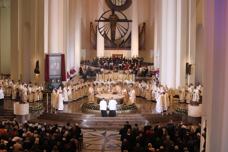 Beatyfikacja sługi Bożego Jana Franciszka Machy w katowickiej katedrze cz.1