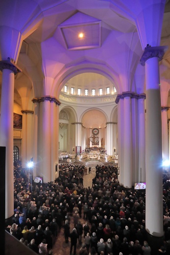 Beatyfikacja sługi Bożego Jana Franciszka Machy w katowickiej katedrze cz.1