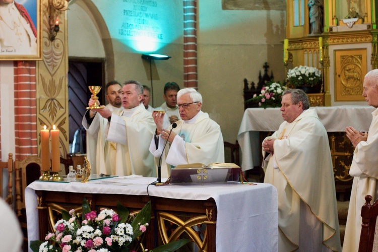 130-lecie parafii w Dźwierzutach